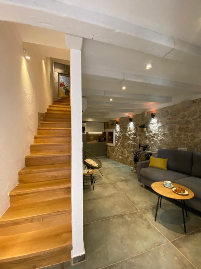 House Malena - Rooms Vis Exterior photo